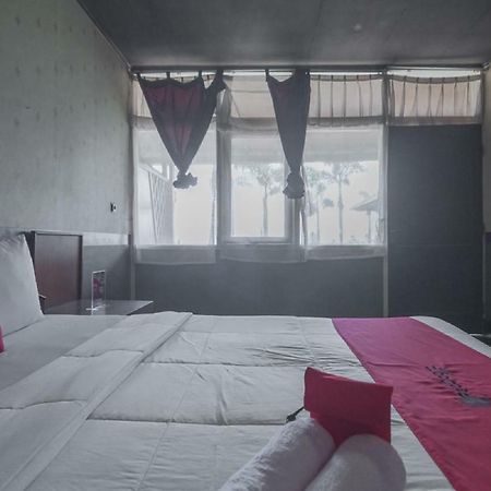 מלון למבאנג Reddoorz @ Maribaya Street מראה חיצוני תמונה